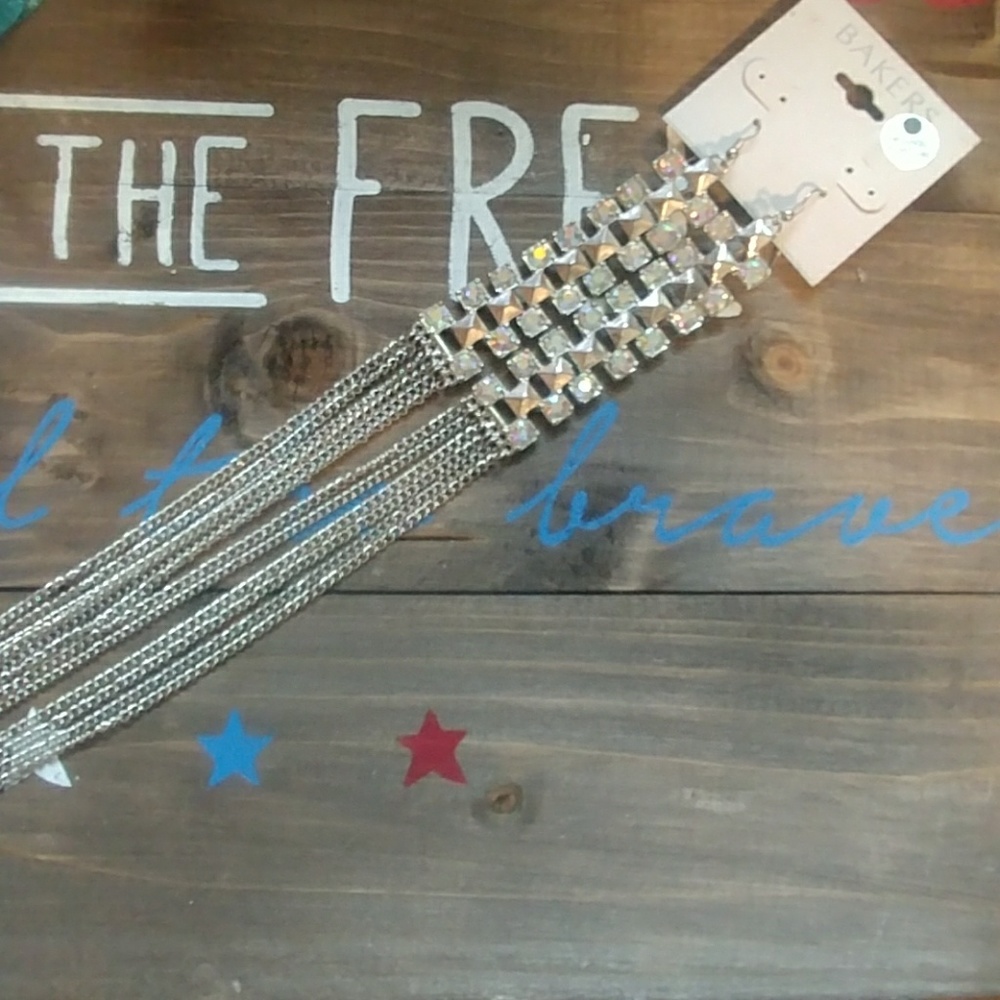 Extra-long dangly long earrings